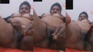 Bitch aunty puts cucumber inside her pussy and masturbates