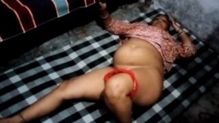 Desi mother has a rough doggy sex with her husband’s friend 
