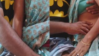 Saree dress aunty enjoys her brother boobs sucking